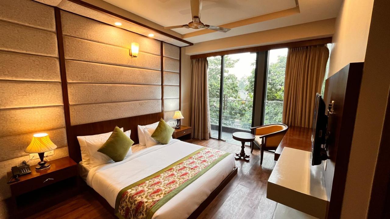 Ip Royal Hotel - New Delhi Ngoại thất bức ảnh