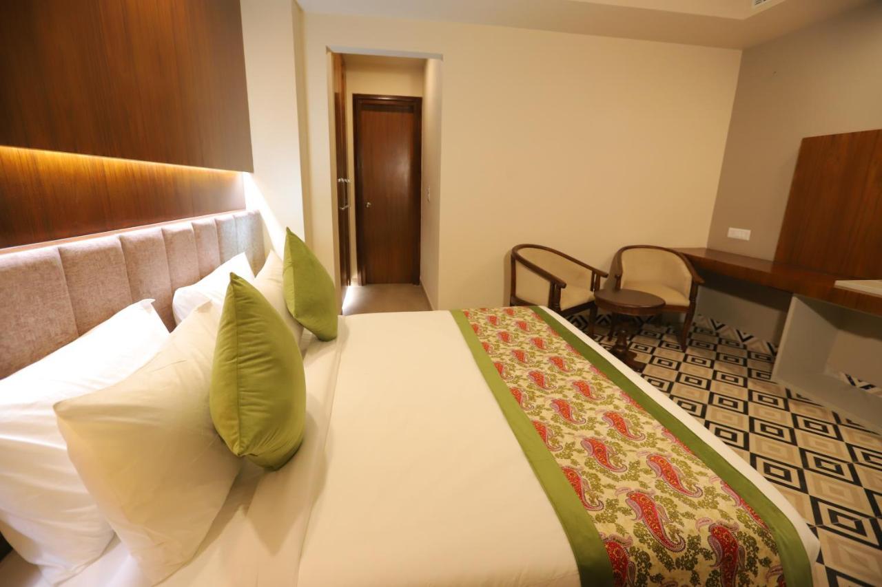Ip Royal Hotel - New Delhi Ngoại thất bức ảnh