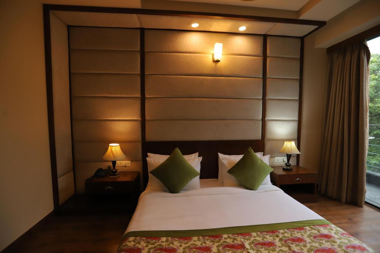 Ip Royal Hotel - New Delhi Ngoại thất bức ảnh