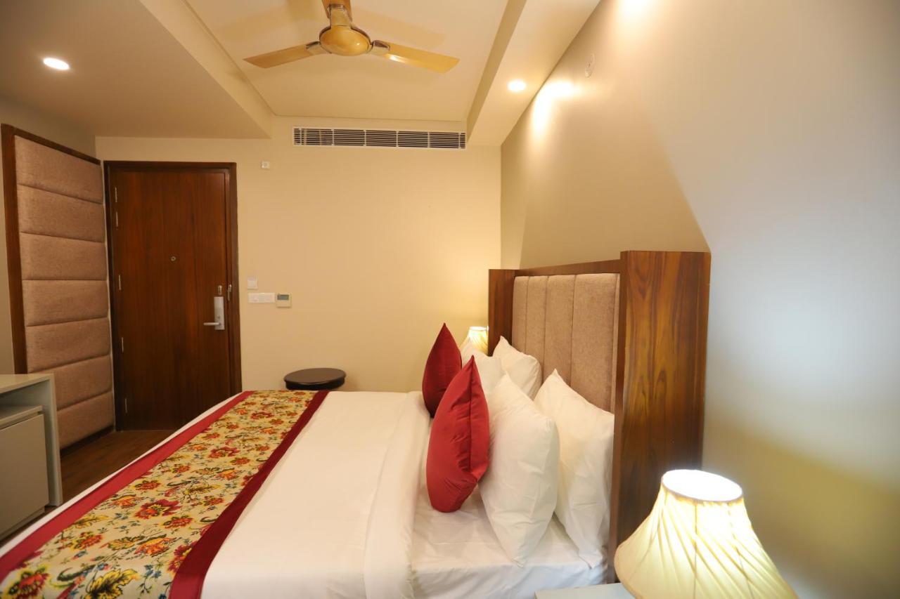 Ip Royal Hotel - New Delhi Ngoại thất bức ảnh