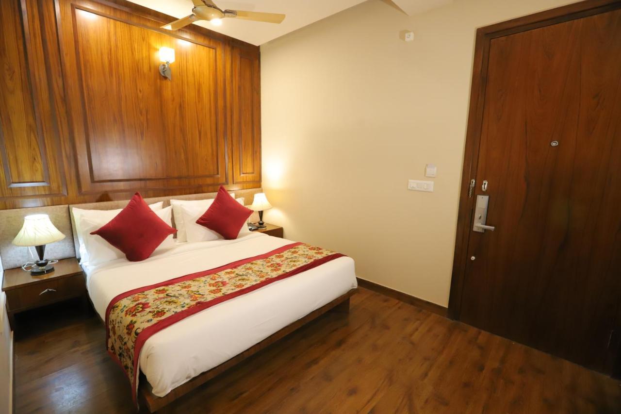 Ip Royal Hotel - New Delhi Ngoại thất bức ảnh