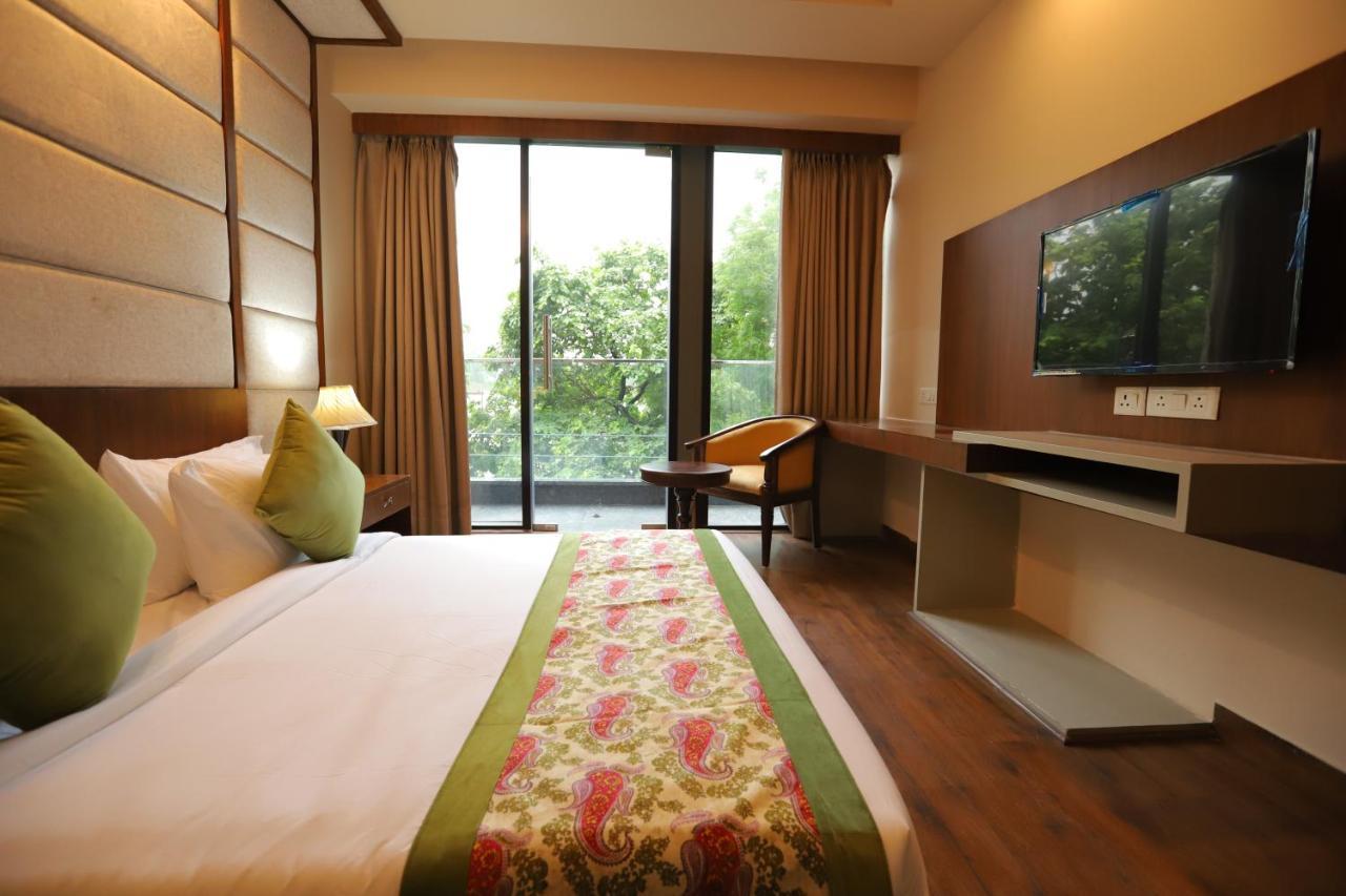 Ip Royal Hotel - New Delhi Ngoại thất bức ảnh