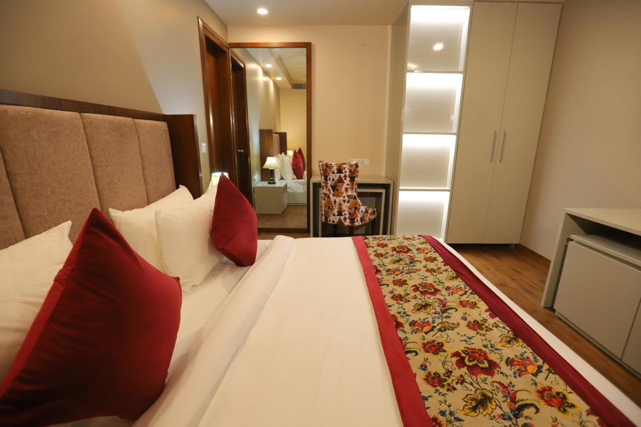 Ip Royal Hotel - New Delhi Ngoại thất bức ảnh