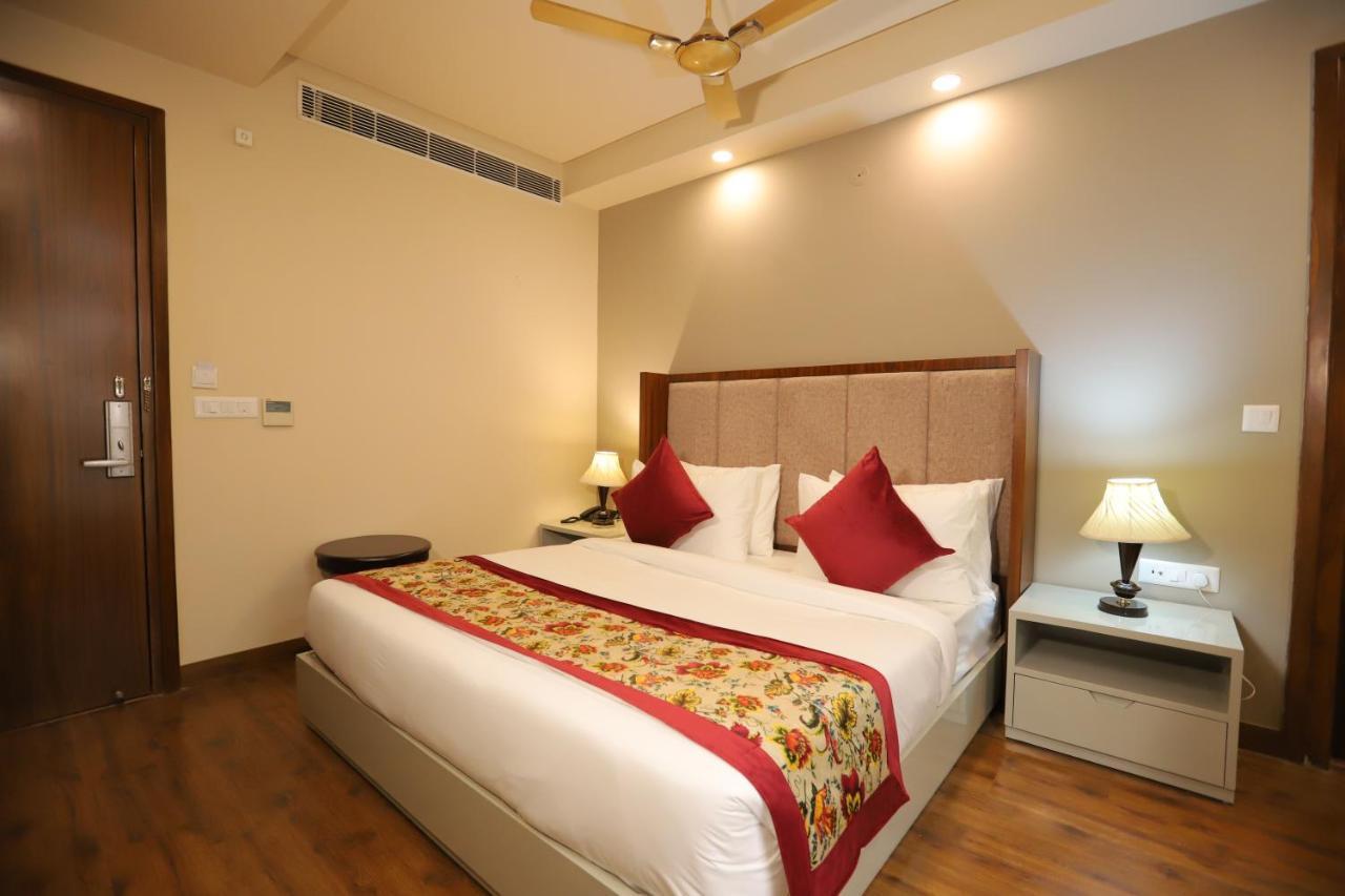 Ip Royal Hotel - New Delhi Ngoại thất bức ảnh