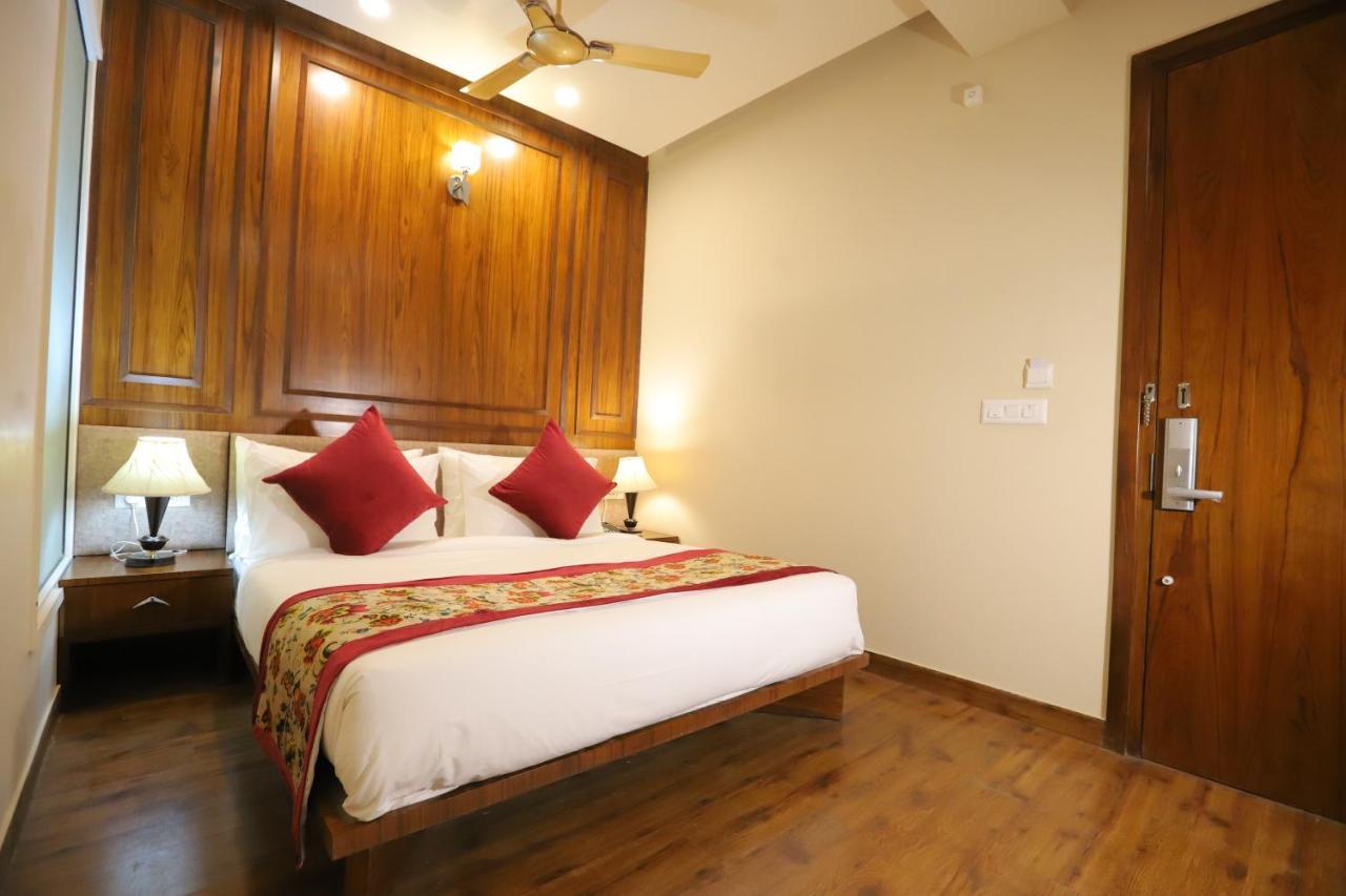 Ip Royal Hotel - New Delhi Ngoại thất bức ảnh